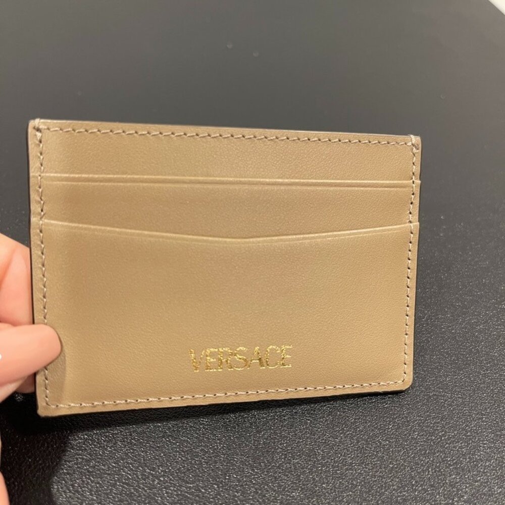 Versace Mini Medusa Leather Slim Card Case (JB1144)